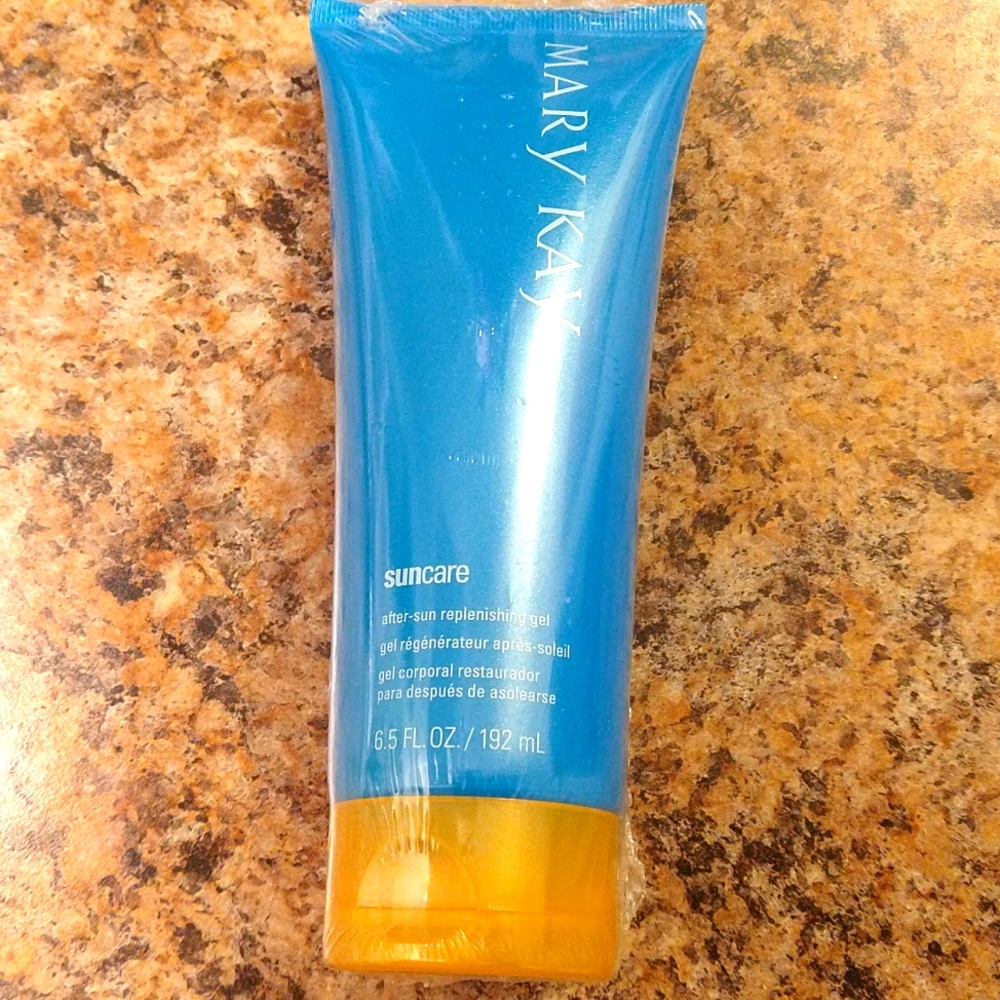 After sun replenishing gel